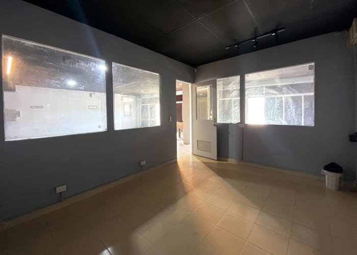 Local en arriendo en Manga, Cartagena, 65 m² · foto 8 de 12