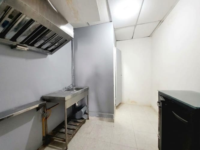 Local en arriendo en Manga, Cartagena, 65 m² · foto 12 de 12
