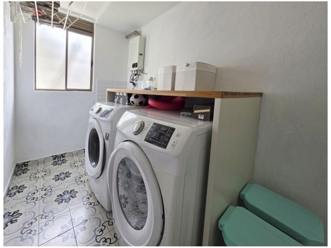 Casa de 3 alcobas en venta en Loma Del Chocho, Envigado, 330 m² · foto 10 de 24