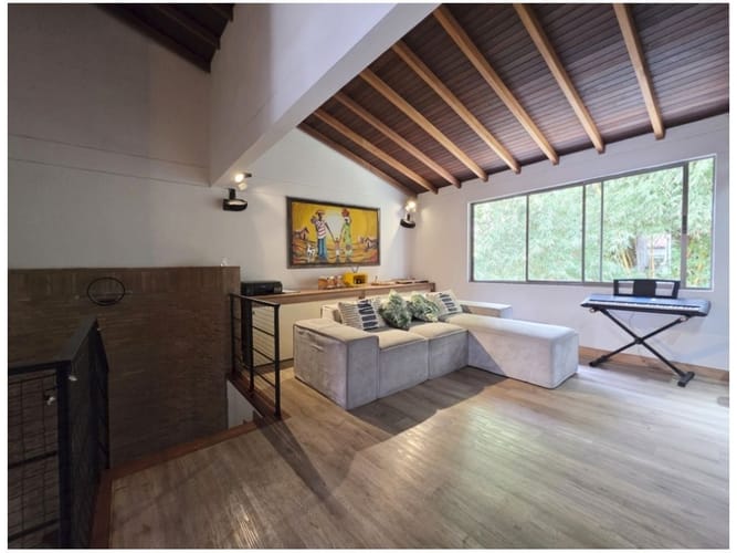 Casa de 3 alcobas en venta en Loma Del Chocho, Envigado, 330 m² · foto 14 de 24