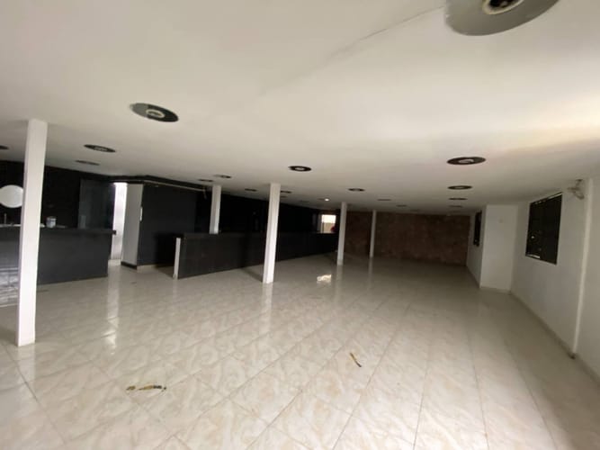 Local en arriendo en El Estadio, Neiva, 237 m² · foto 9 de 24