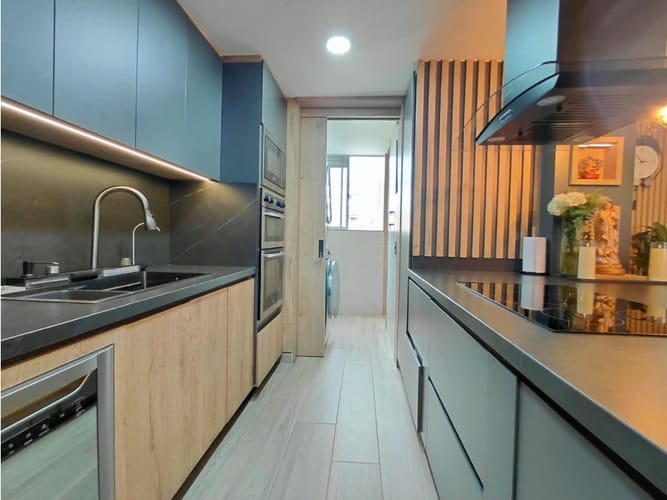 Apartamento de 4 alcobas en venta en Loma De Las Brujas, Envigado, 110 m² · foto 6 de 24