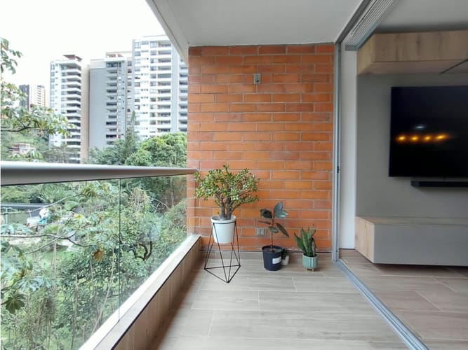Apartamento de 4 alcobas en venta en Loma De Las Brujas, Envigado, 110 m² · foto 12 de 24
