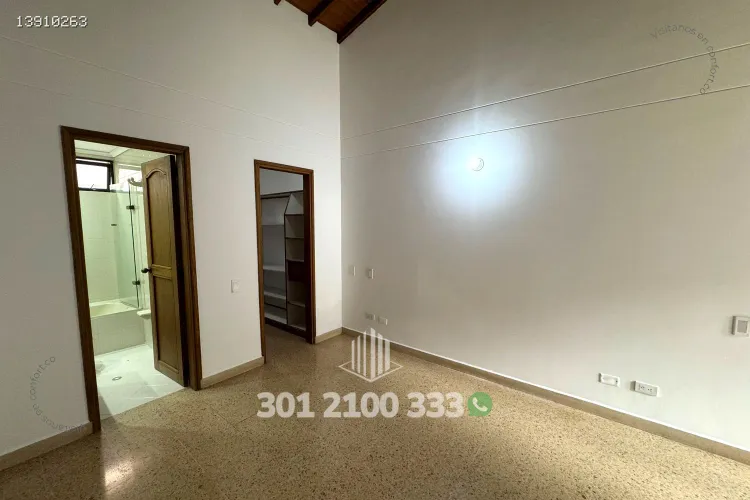 Apartamento de 3 alcobas en arriendo en Conquistadores, Medellín, 175 m² · foto 13 de 24