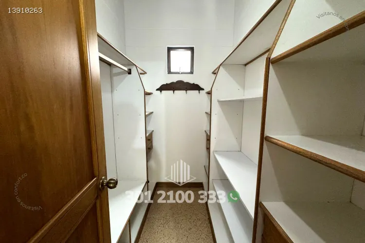 Apartamento de 3 alcobas en arriendo en Conquistadores, Medellín, 175 m² · foto 17 de 24