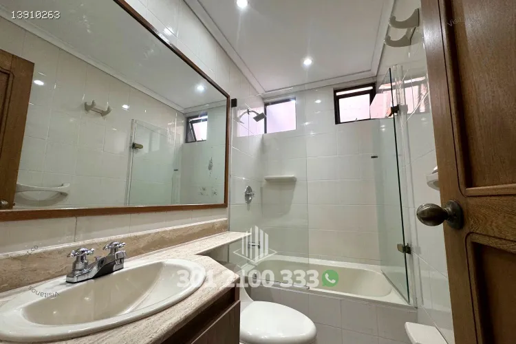 Apartamento de 3 alcobas en arriendo en Conquistadores, Medellín, 175 m² · foto 18 de 24
