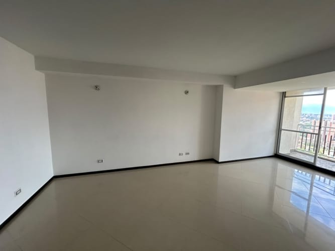 Apartamento de 3 alcobas en arriendo en Las Lomitas, Sabaneta, 95 m² · foto 5 de 21
