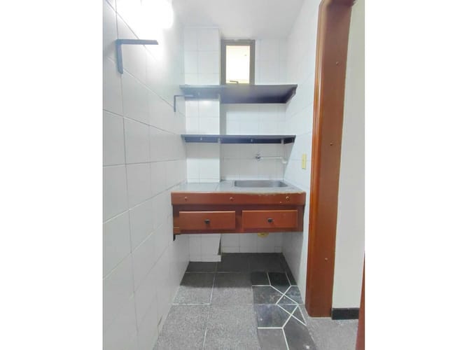 Oficina en arriendo en Santa Maria De Los Angeles, Envigado, 52 m² · foto 8 de 15