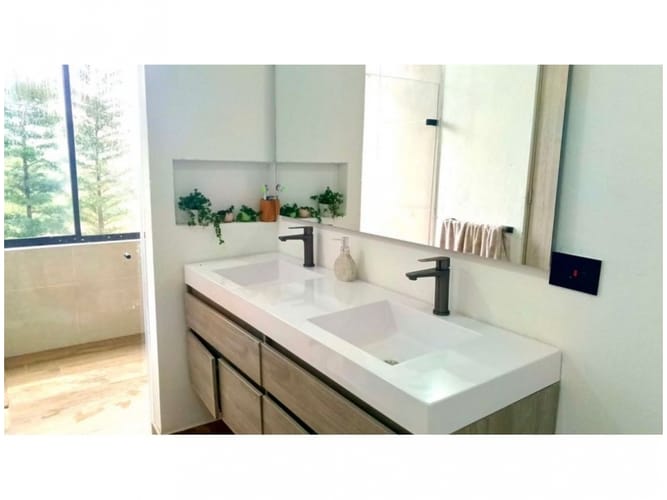 Casa de 3 alcobas en venta en Loma Del Escobero, Envigado, 260 m² · foto 7 de 9