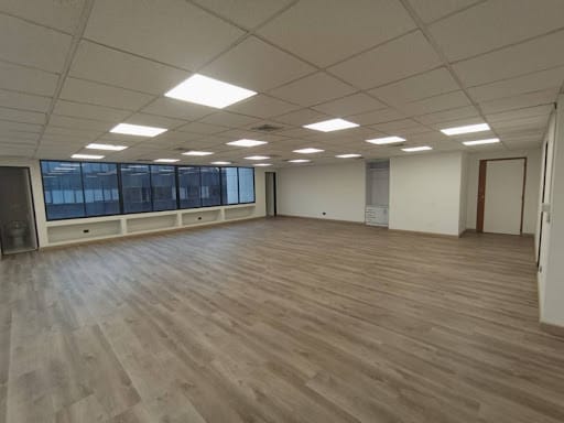 Oficina en arriendo en Milla De Oro, Medellín, 127 m² · foto 2 de 11