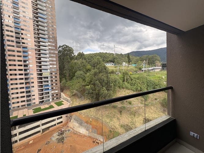 Apartamento de 2 alcobas en arriendo en Las Palmas, Medellín, 62 m² · foto 4 de 11