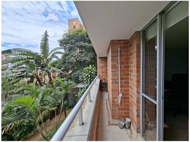 Apartamento de 2 alcobas en venta en Loma Del Esmeraldal, Envigado, 68 m² · foto 3 de 19