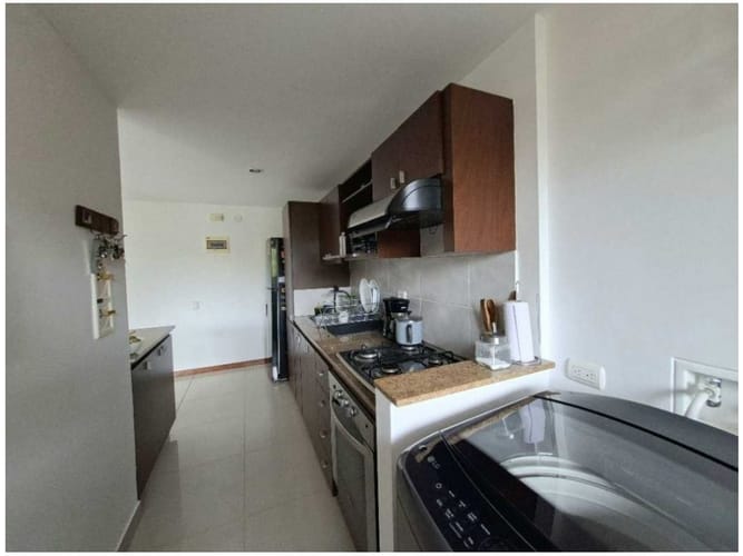 Apartamento de 2 alcobas en venta en Loma Del Esmeraldal, Envigado, 68 m² · foto 10 de 19