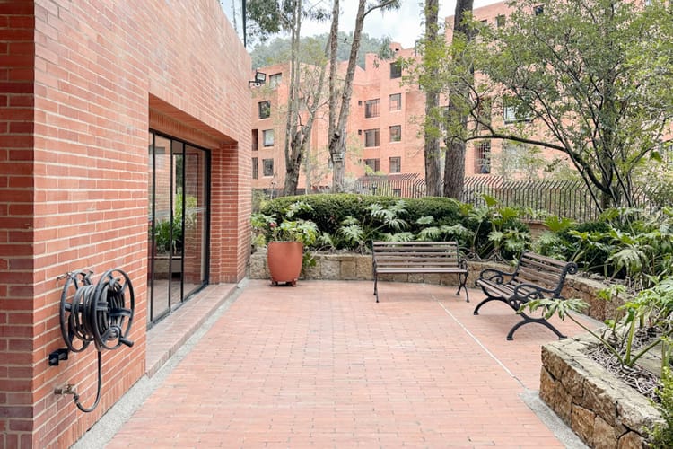Apartamento de 3 alcobas en venta en Montearroyo, Bogotá, 250 m² · foto 24 de 24