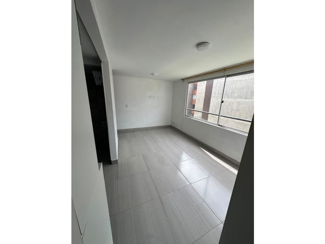 Apartamento de 2 alcobas en venta en Cimarronas, Rionegro, 49 m² · foto 3 de 10
