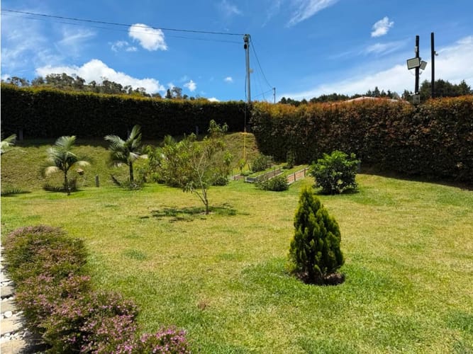 Casa de 5 alcobas en venta en Alto De La Virgen, Medellín, 286 m² · foto 24 de 24