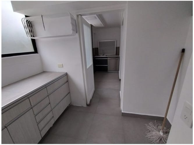 Apartamento de 3 alcobas en venta en El Poblado, Medellín, 207 m² · foto 4 de 24