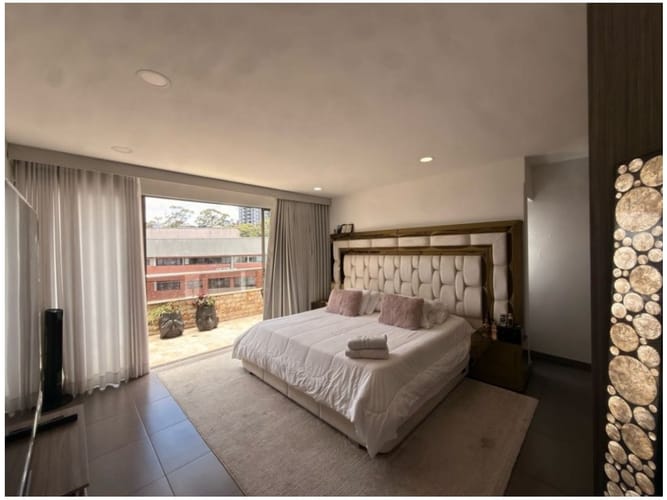 Apartamento de 3 alcobas en venta en La Abadia, Envigado, 250 m² · foto 7 de 19