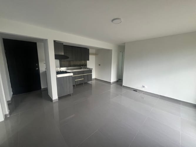 Apartamento de 2 alcobas en arriendo en La Florida, Medellín, 68 m² · foto 2 de 11