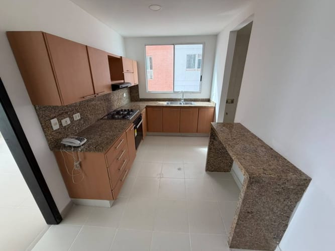 Apartamento de 3 alcobas en venta en Altos De Riomar, Barranquilla, 185 m² · foto 3 de 16