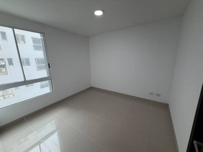 Apartamento de 3 alcobas en venta en Altos De Riomar, Barranquilla, 185 m² · foto 8 de 16