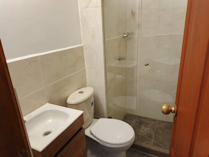 Apartamento de 3 alcobas en arriendo en Bombona No.1, Medellín, 72 m² · foto 11 de 13