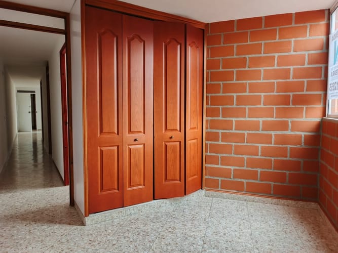 Apartamento de 3 alcobas en arriendo en Bombona No.1, Medellín, 72 m² · foto 8 de 13
