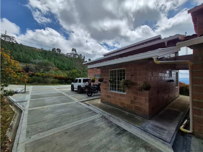 Finca en venta en San Felix, Bello, 234 m² · foto 8 de 24