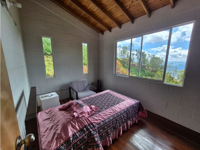 Finca en venta en San Felix, Bello, 234 m² · foto 14 de 24