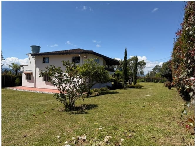 Finca en venta en El Carmen De Viboral, Marinilla, 140 m² · foto 1 de 24