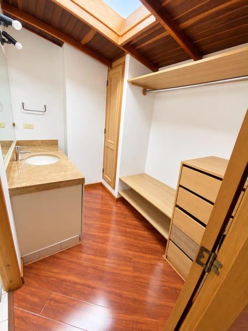 Apartamento de 4 alcobas en arriendo en Colina Campestre, Bogotá, 138 m² · foto 9 de 15