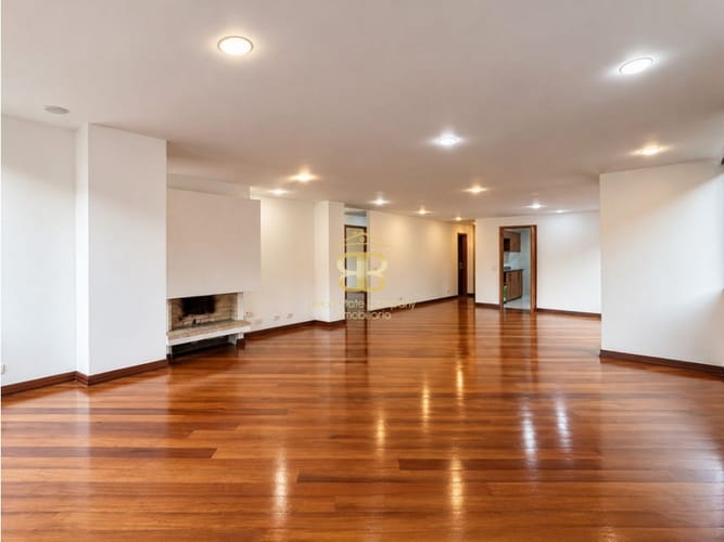 Apartamento de 3 alcobas en venta en Santa Paula, Bogotá, 164 m² · foto 2 de 20