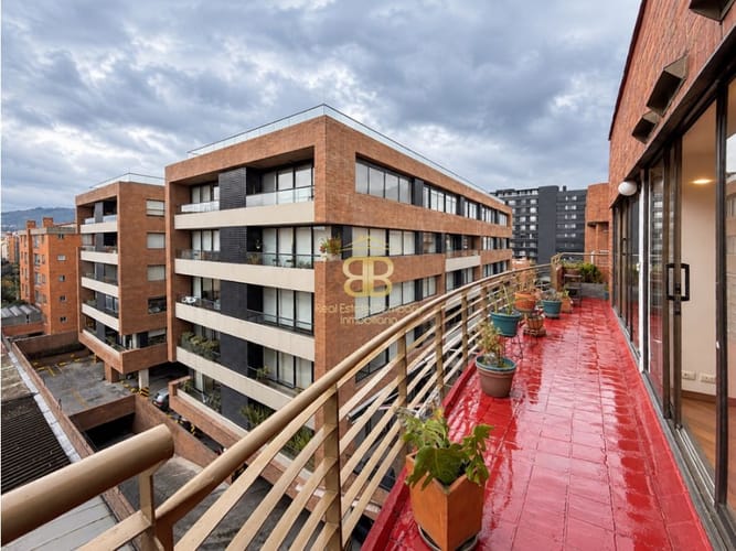Apartamento de 3 alcobas en venta en Santa Paula, Bogotá, 164 m² · foto 3 de 20