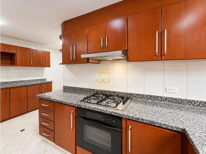 Apartamento de 3 alcobas en venta en Santa Paula, Bogotá, 164 m² · foto 7 de 20