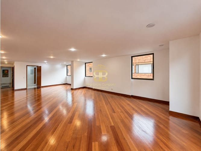 Apartamento de 3 alcobas en venta en Santa Paula, Bogotá, 164 m² · foto 19 de 20