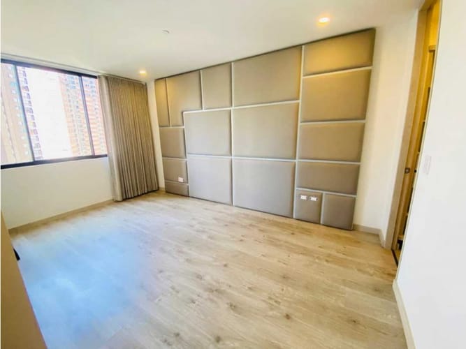 Apartamento de 2 alcobas en arriendo en Altos Del Poblado, Medellín, 81 m² · foto 8 de 21