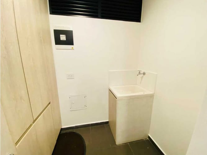 Apartamento de 2 alcobas en arriendo en Altos Del Poblado, Medellín, 81 m² · foto 12 de 21
