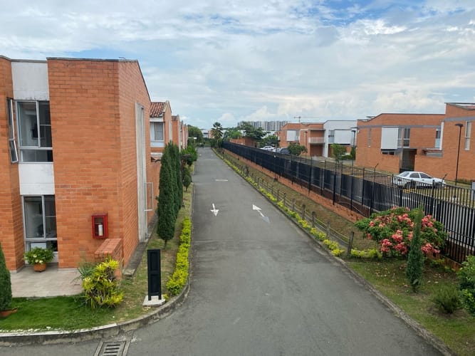 Casa de 4 alcobas en venta en La Morada, Jamundí, 162 m² · foto 2 de 17
