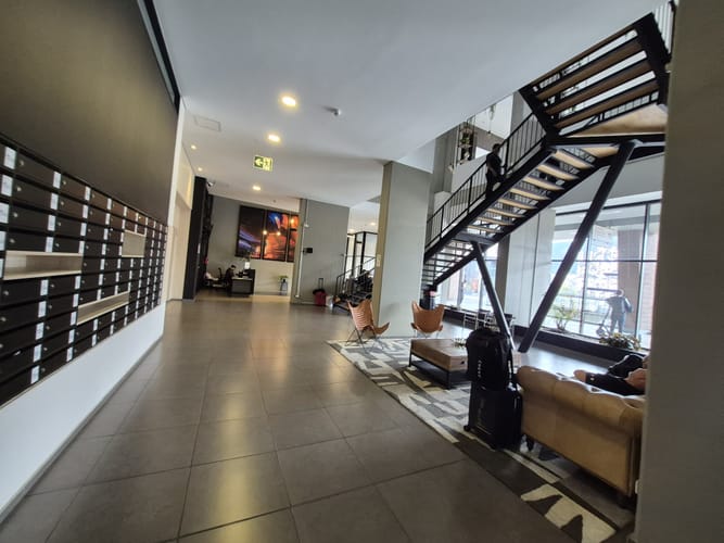Apartaestudio en venta en Alcazares Norte, Bogotá, 40 m² · foto 2 de 23