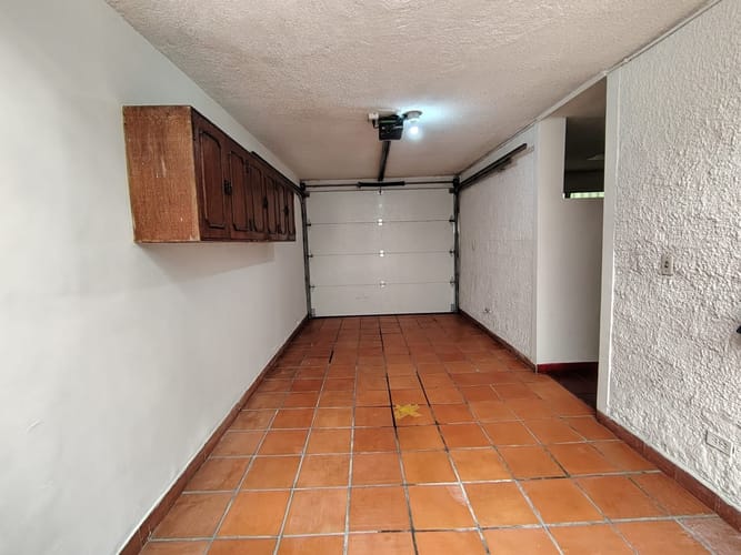 Casa de 4 alcobas en arriendo en Los Colores, Medellín, 250 m² · foto 20 de 20