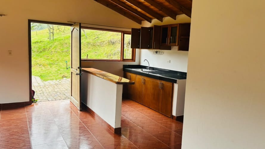 Casa de 2 alcobas en arriendo en El Libano, La Calera, 2000 m² · foto 6 de 14