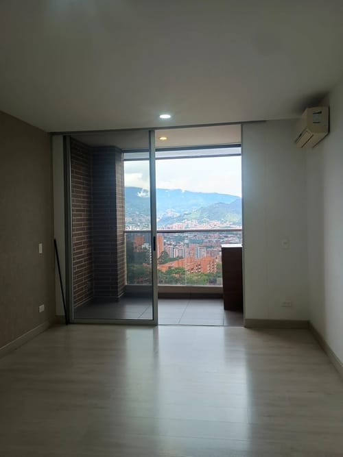Apartamento de 2 alcobas en arriendo en Mont Juic, Envigado, 91 m² · foto 9 de 10