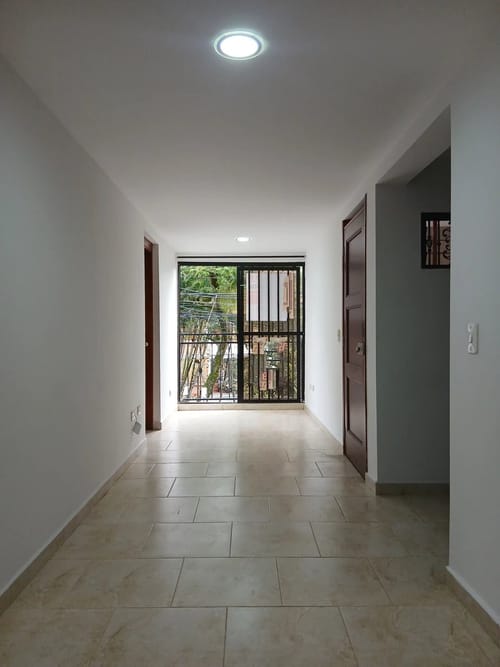 Casa de 3 alcobas en arriendo en Belén, Medellín, 80 m² · foto 3 de 10