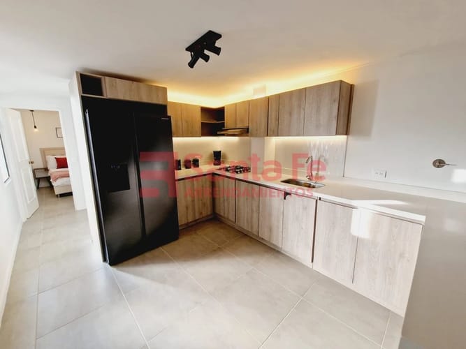 Apartamento de 2 alcobas en arriendo en Laureles, Medellín, 106 m² · foto 5 de 10