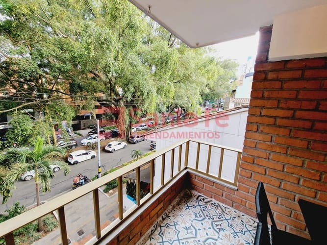 Apartamento de 2 alcobas en arriendo en Laureles, Medellín, 106 m² · foto 10 de 10