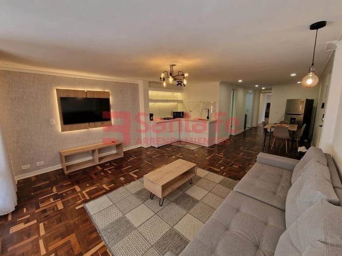 Apartamento de 2 alcobas en arriendo en Laureles, Medellín, 95 m² · foto 2 de 10