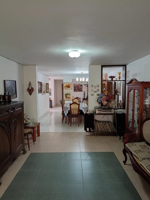 Casa de 4 alcobas en arriendo en Las Acacias, Medellín, 170 m² · foto 2 de 10