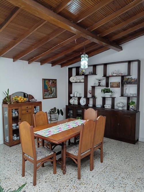 Casa de 6 alcobas en arriendo en Belén, Medellín, 220 m² · foto 5 de 10