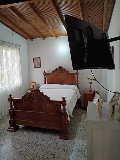 Casa de 6 alcobas en arriendo en Belén, Medellín, 220 m² · foto 10 de 10
