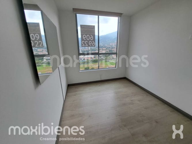 Apartamento de 3 alcobas en arriendo en Suramérica, Itagüí, 78 m² · foto 8 de 14
